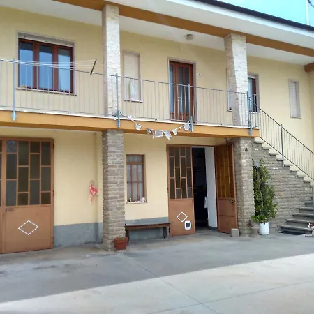 Grazioso Alloggio Sulle Langhe דירה Borgomale