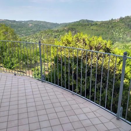 Grazioso Alloggio Sulle Langhe דירה *
